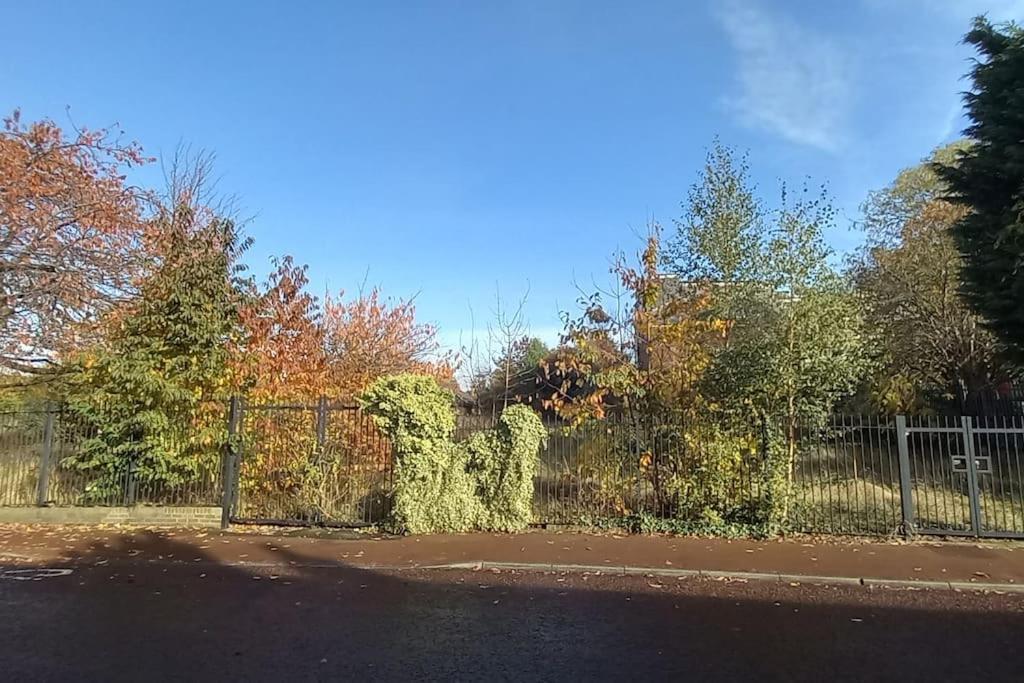 Peaceful Home From Home - Spacious 3 Bedroom House Accommodating 7 - Ideal For Families And Workers Gateshead Exterior foto